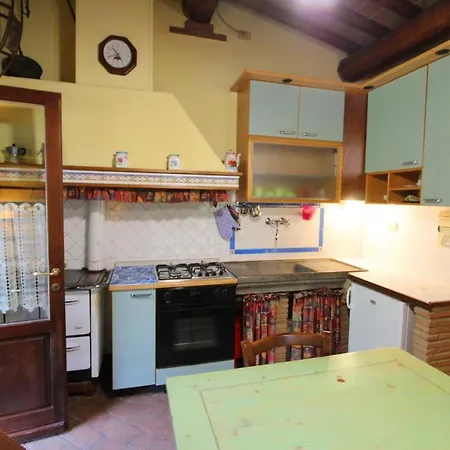 Perelli Sleeps 5 Pool Air Con Wifi Bucine